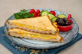 Yumurtalı Kaşarlı Tost